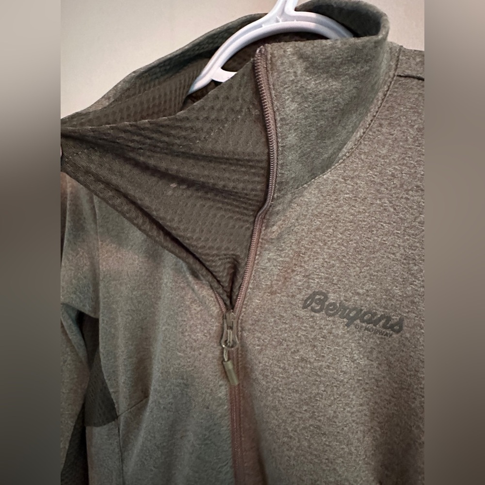 Bergans of Norway Gray Quarter-Zip fleece jacket - Picture 4 of 13